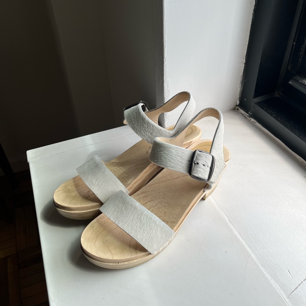 No.6 pony hair clog heel